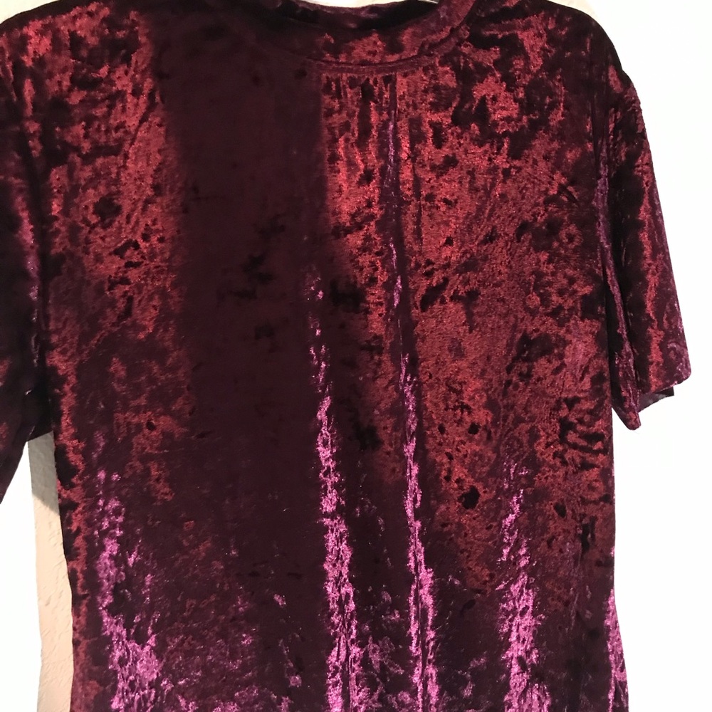 red velvet tee